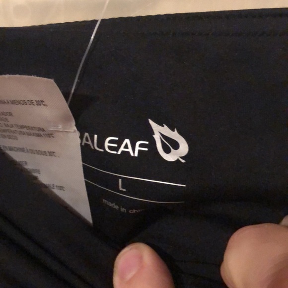 Large workout spandex baleaf with pockets and new tags - Picture 9 of 9